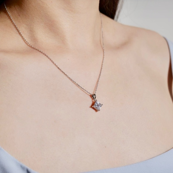 Certified Princess Cut Moissanite Diamond Necklace 2CT - Picture 7 of 12